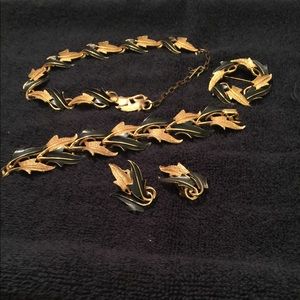 Vintage estate complete set